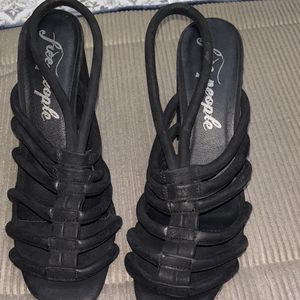Free People Strappy Black Sandals new just a few scuffs on left heel!